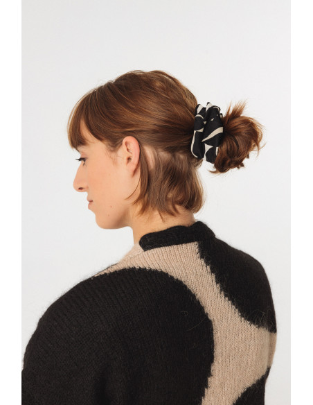 PARPAILA-GOTS SCRUNCHIE