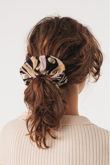 PARPAILA-GOTS SCRUNCHIE