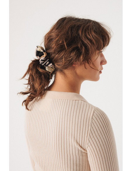 PARPAILA-GOTS SCRUNCHIE