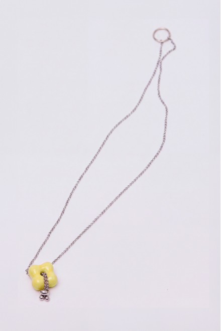 MINIAMULETO COLLAR AMARILLO